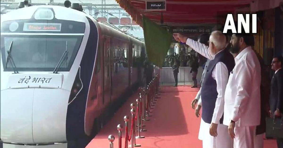 PM Modi flags off sixth Vande Bharat Express from Nagpur to Bilaspur